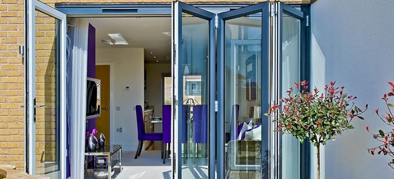 Commercial Door Glass Repair in Myrtle Grove, FL